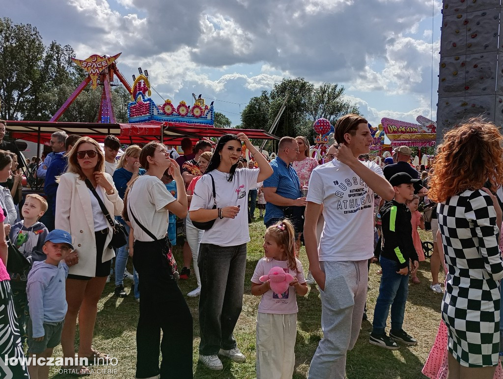 Biennale Folkloru i dużo rozrywki w Parku Błonie na Boże Ciało w Łowiczu