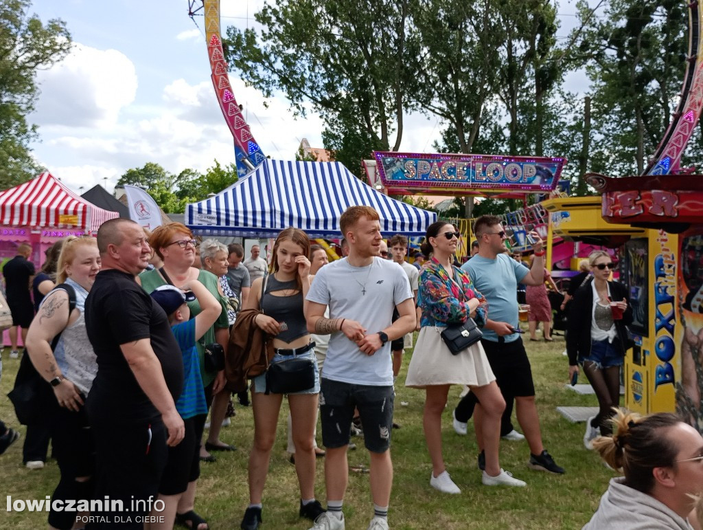 Biennale Folkloru i dużo rozrywki w Parku Błonie na Boże Ciało w Łowiczu