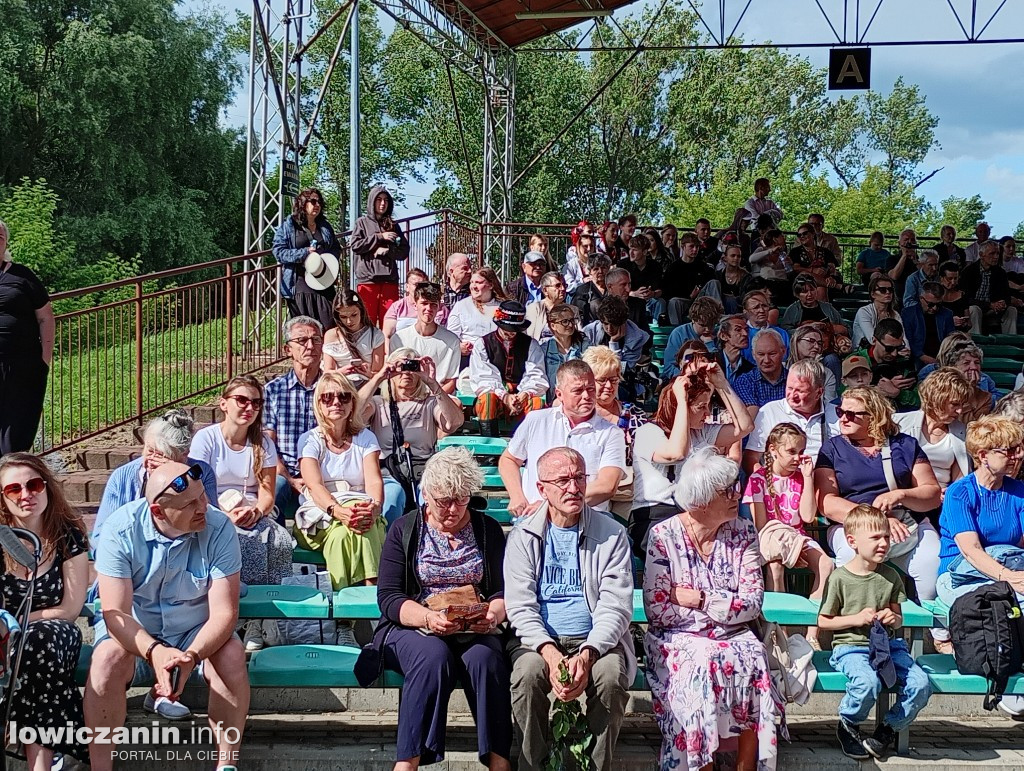 Biennale Folkloru i dużo rozrywki w Parku Błonie na Boże Ciało w Łowiczu