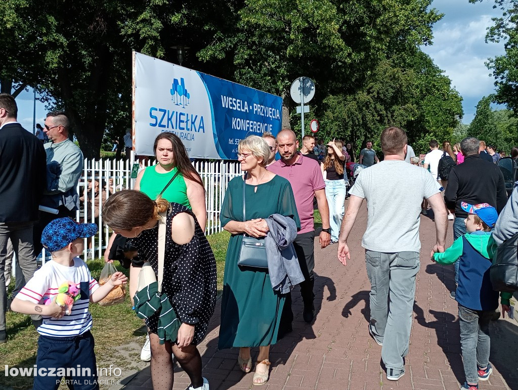 Biennale Folkloru i dużo rozrywki w Parku Błonie na Boże Ciało w Łowiczu