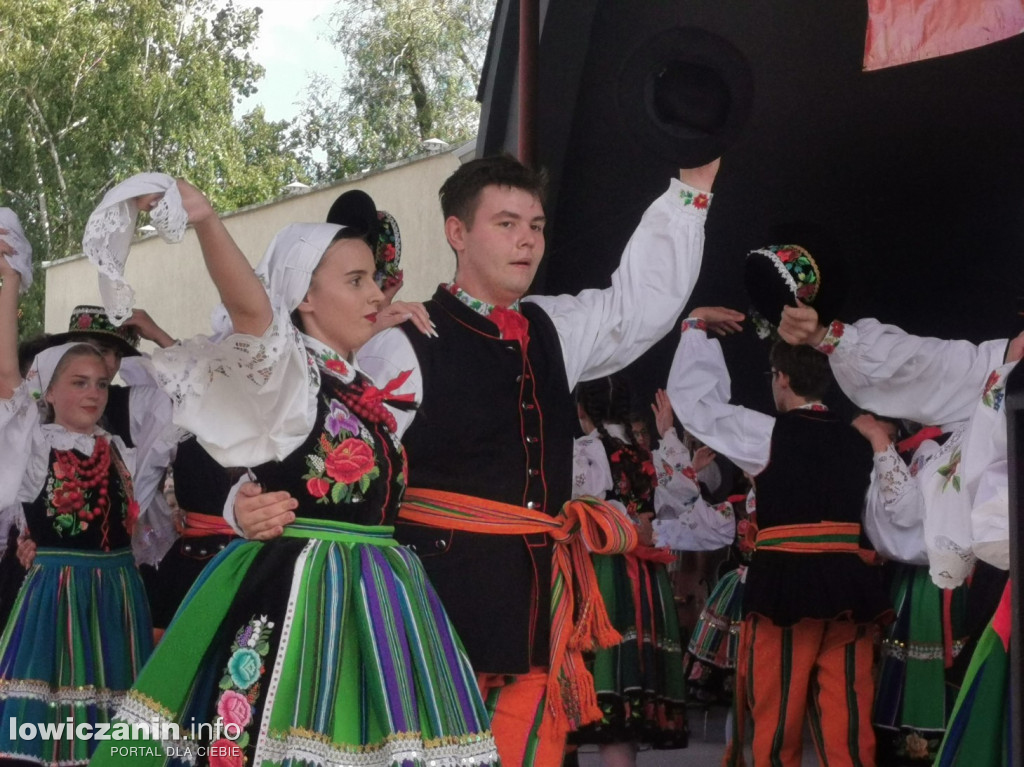 Biennale Folkloru i dużo rozrywki w Parku Błonie na Boże Ciało w Łowiczu