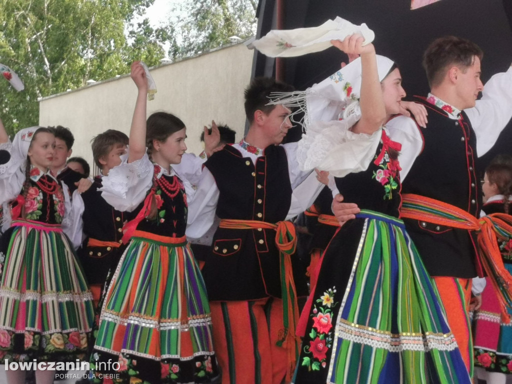 Biennale Folkloru i dużo rozrywki w Parku Błonie na Boże Ciało w Łowiczu