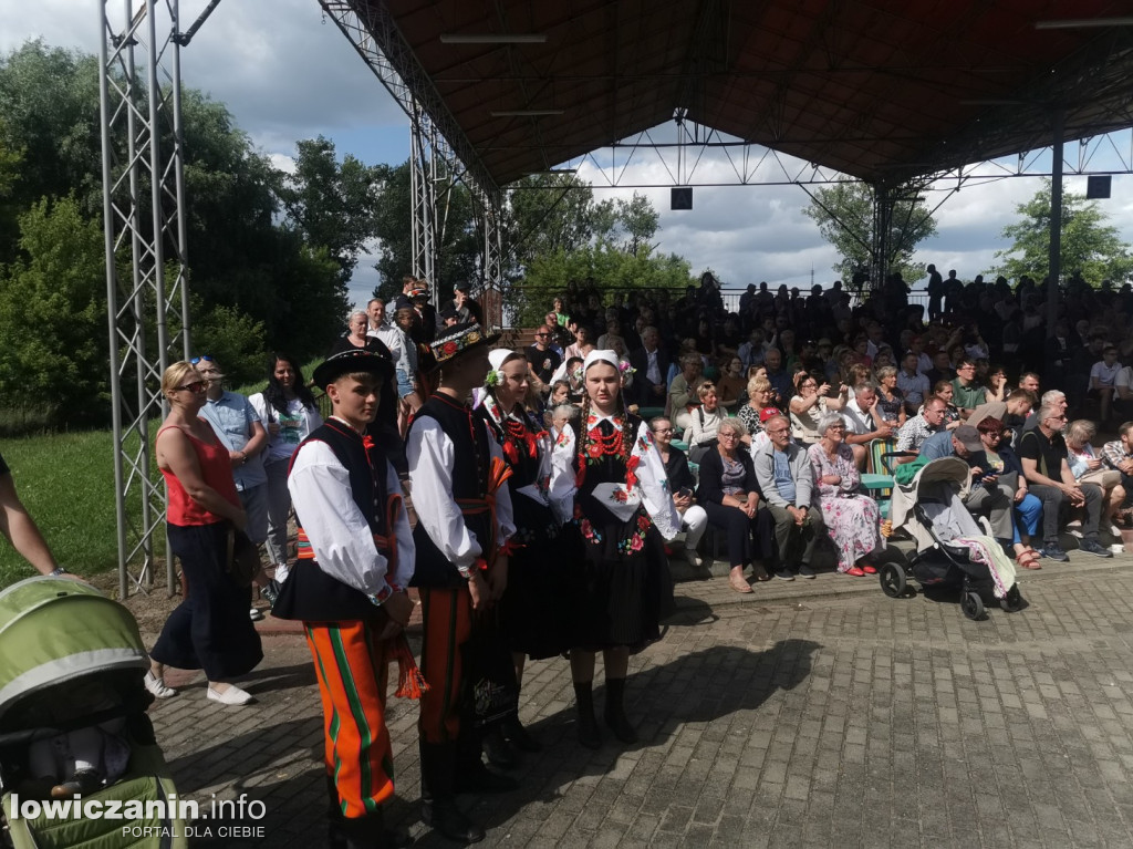 Biennale Folkloru i dużo rozrywki w Parku Błonie na Boże Ciało w Łowiczu