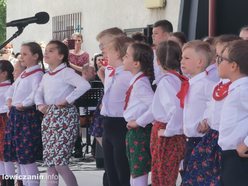 Biennale Folkloru i dużo rozrywki w Parku Błonie na Boże Ciało w Łowiczu
