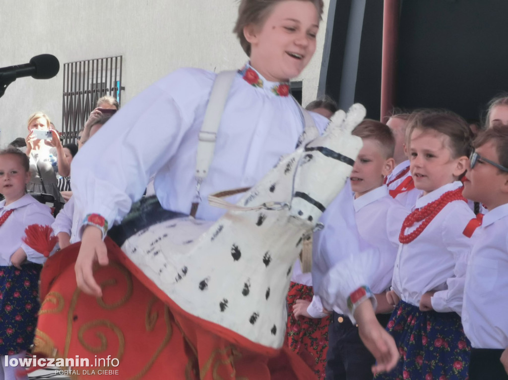 Biennale Folkloru i dużo rozrywki w Parku Błonie na Boże Ciało w Łowiczu