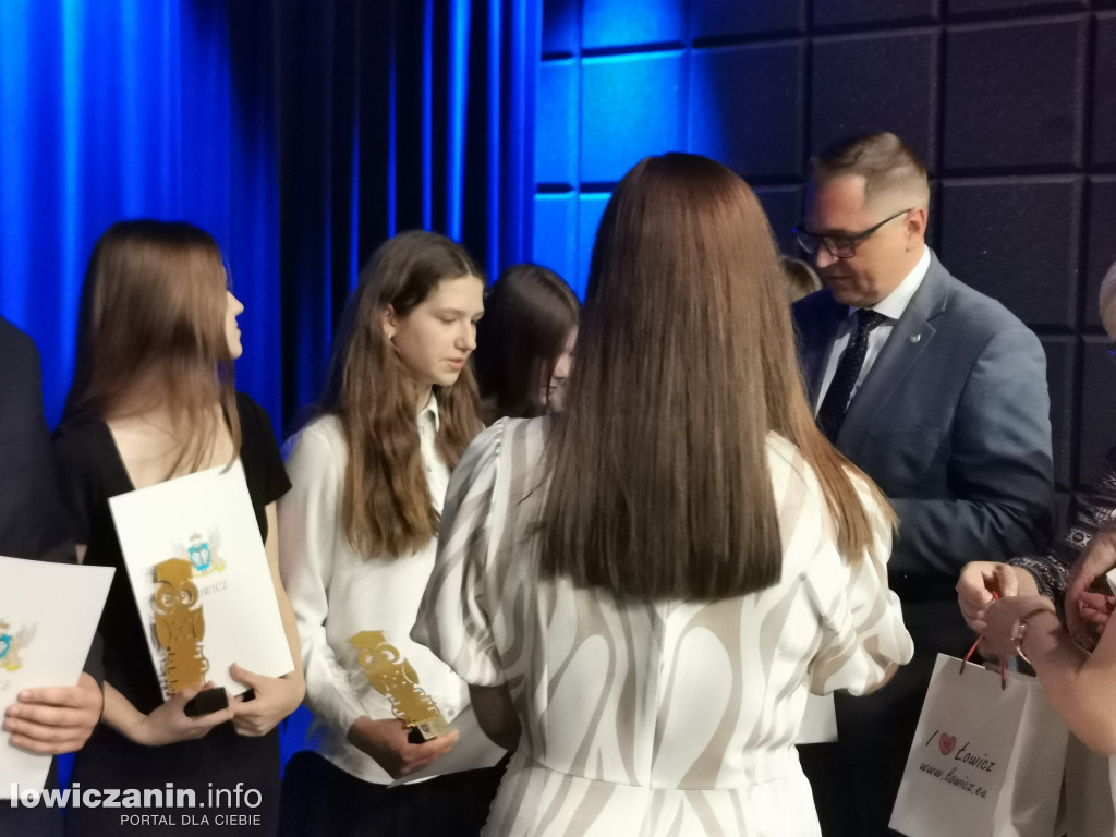 Najwyższa średnia ocen - nagrodzeni w ŁOK