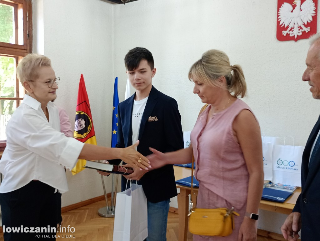 Głowno. Najlepsi uczniowie odebrali nagrody