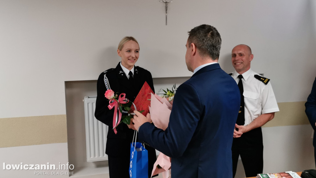  Druhna z OSP Karsznice Duże Paulina Koza doceniona na sesji  RG Chąśno