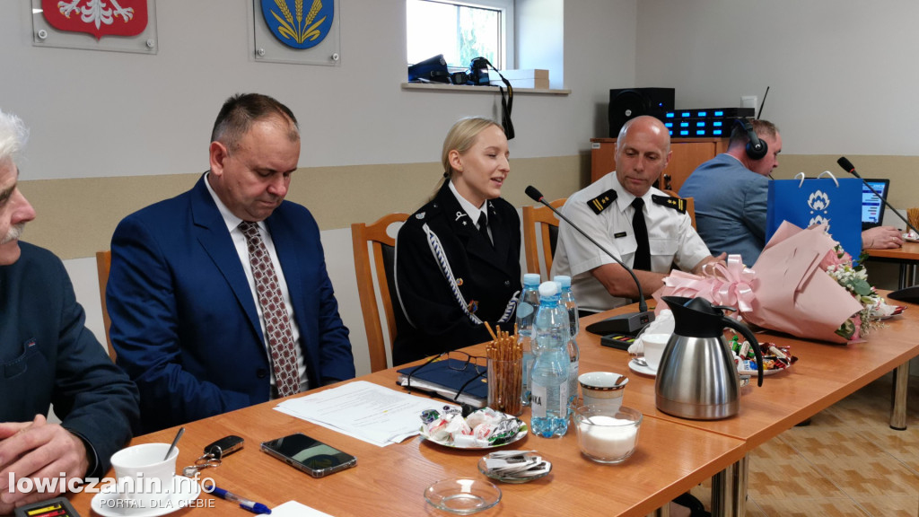  Druhna z OSP Karsznice Duże Paulina Koza doceniona na sesji  RG Chąśno