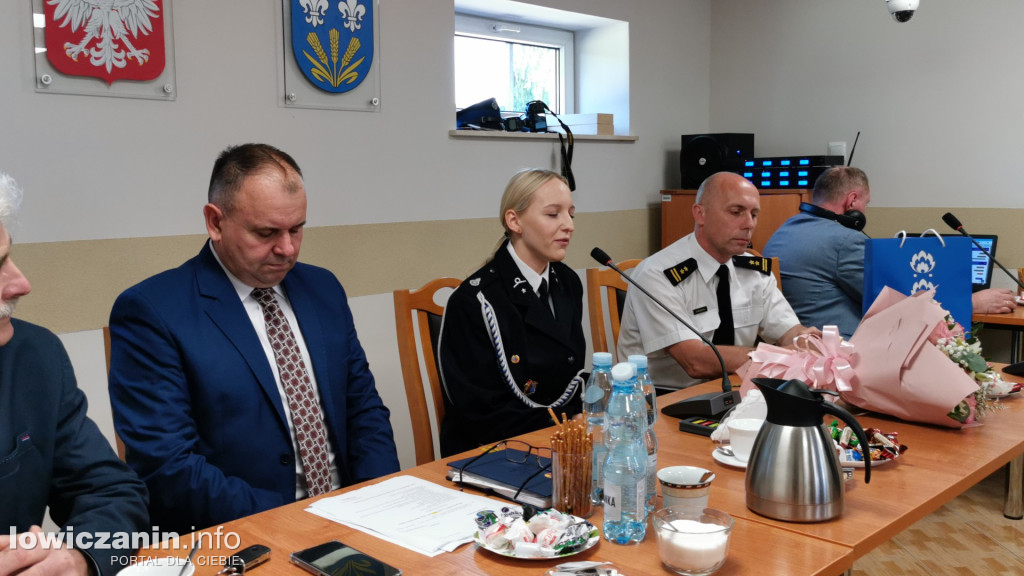  Druhna z OSP Karsznice Duże Paulina Koza doceniona na sesji  RG Chąśno