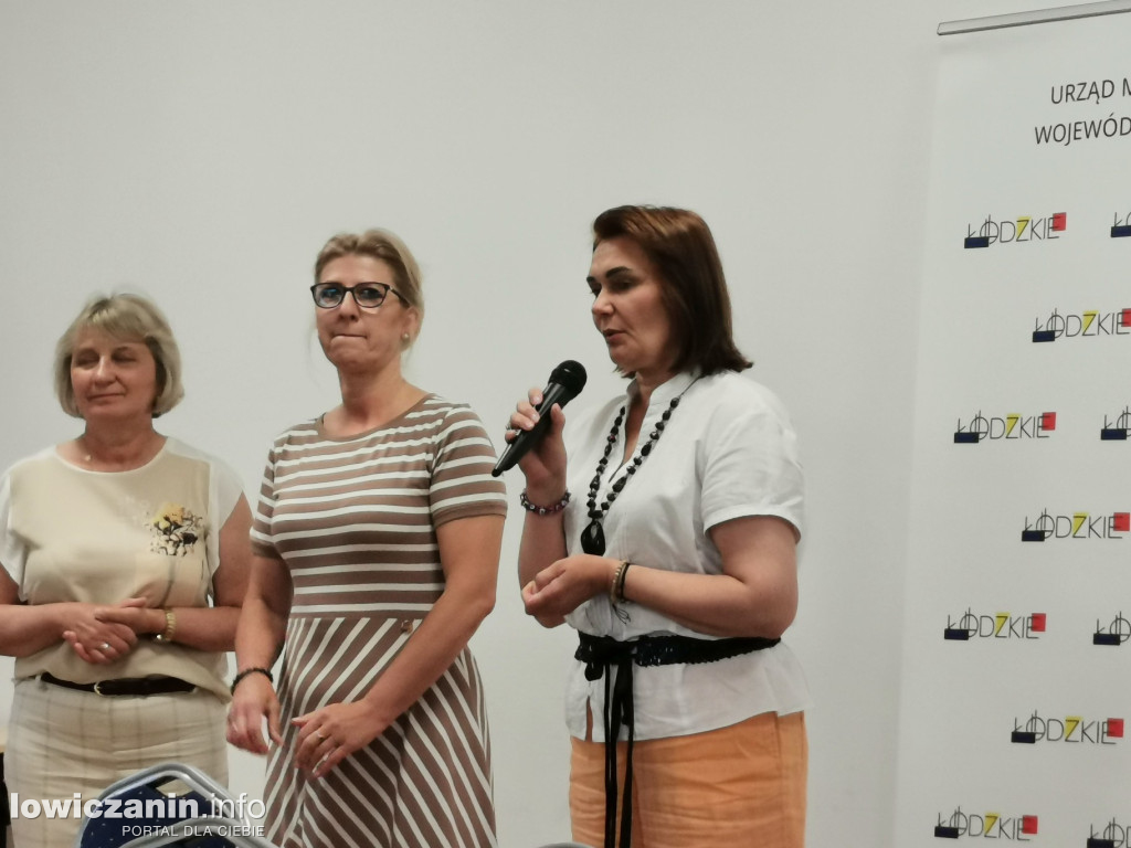 11 gmin z regionu podpisało umowy na rozwój sołectw i infrastrukturę