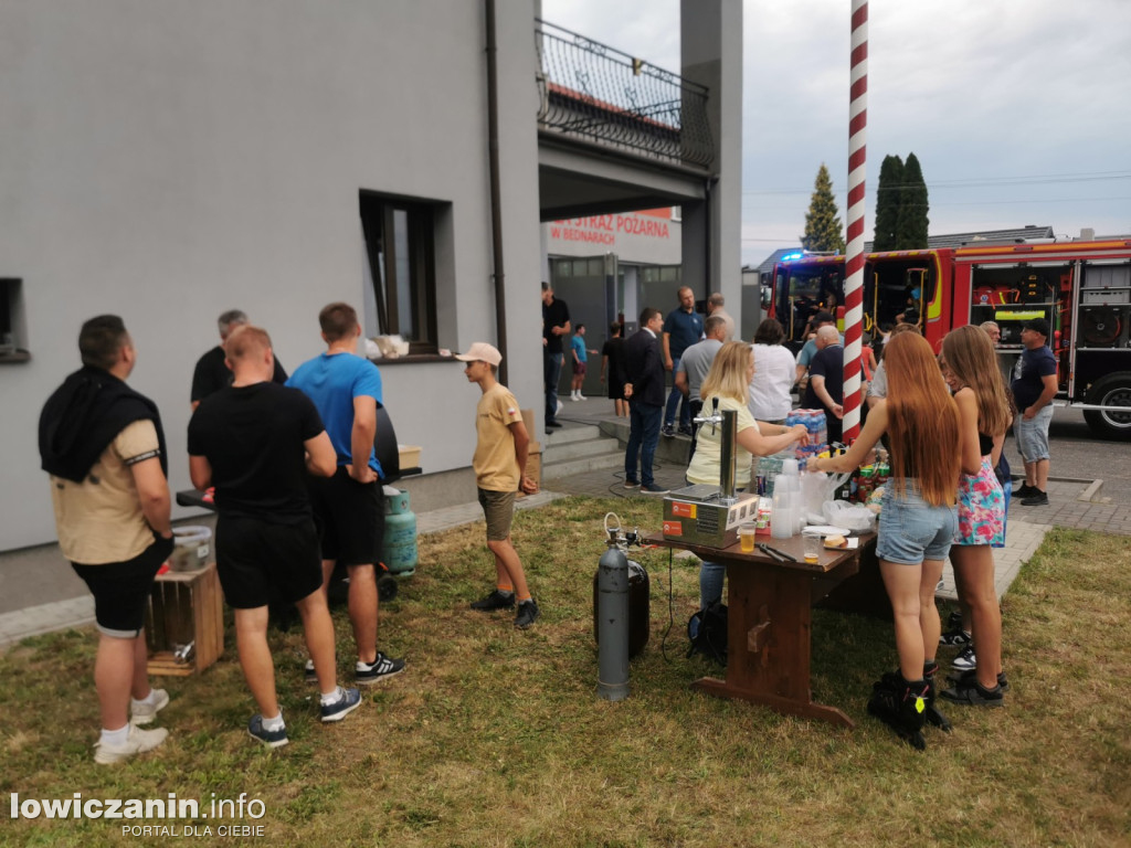 Powitanie nowego wozu strażackiego w OSP Bednary