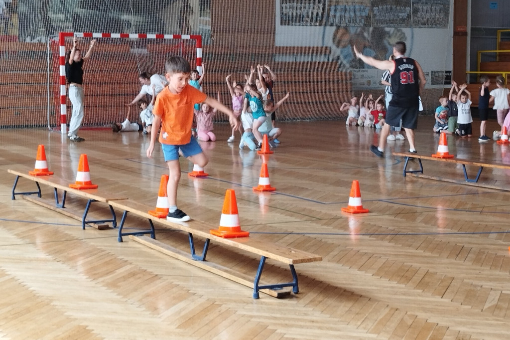 Łowicz. Olimpiada Przedszkolaka w hali OSiR
