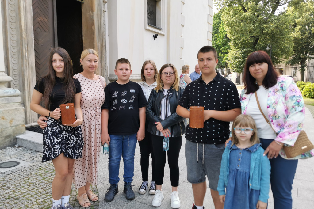 Łowicz. Zbiórka dla Agaty w łowickiej katedrze