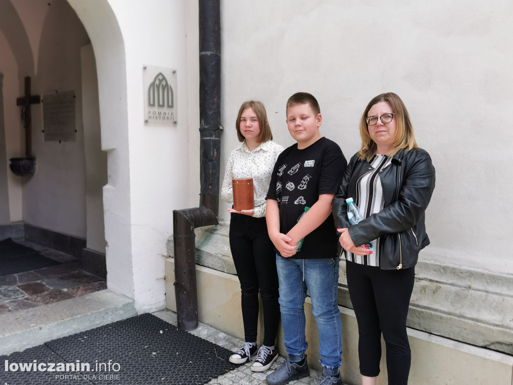 Łowicz. Zbiórka dla Agaty w łowickiej katedrze