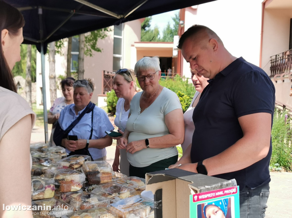 Bobrowniki. Kiermasz ciast dla Agaty z Zielkowic