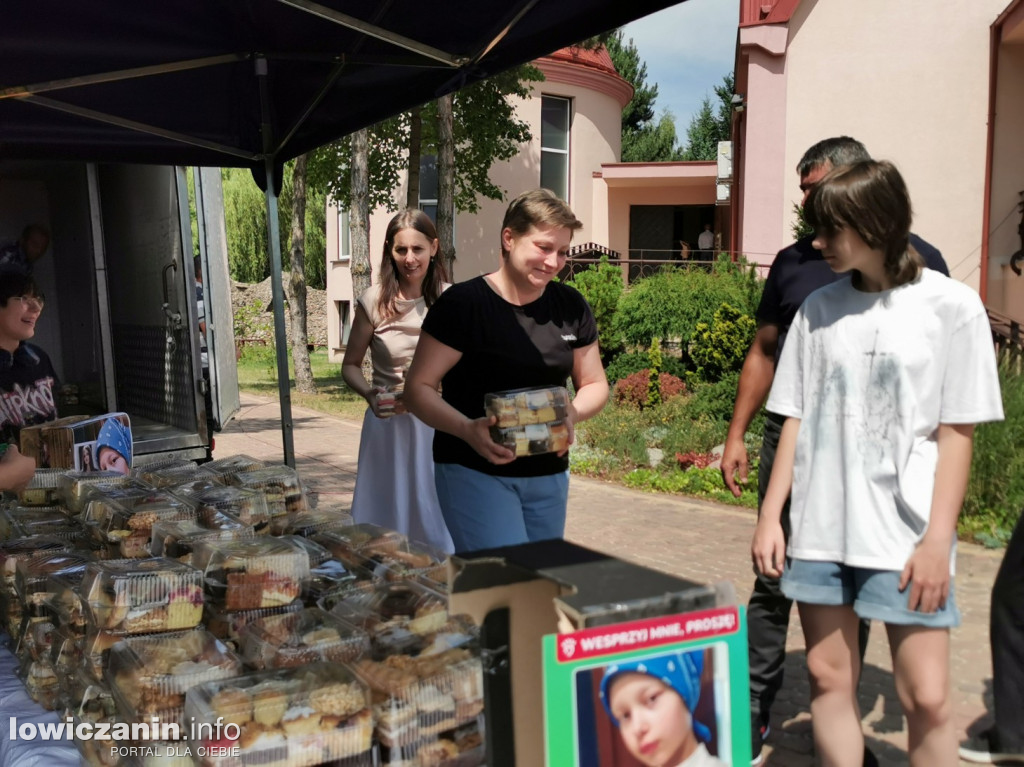 Bobrowniki. Kiermasz ciast dla Agaty z Zielkowic