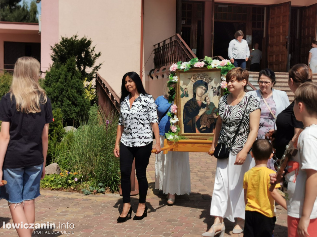Bobrowniki. Kiermasz ciast dla Agaty z Zielkowic