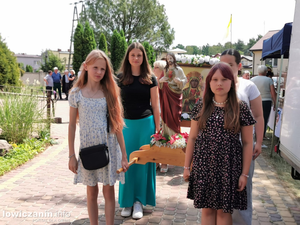 Bobrowniki. Kiermasz ciast dla Agaty z Zielkowic
