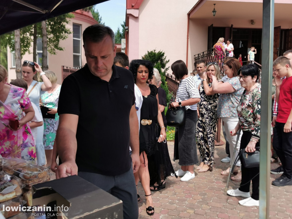 Bobrowniki. Kiermasz ciast dla Agaty z Zielkowic