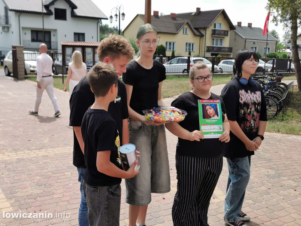 Bobrowniki. Kiermasz ciast dla Agaty z Zielkowic