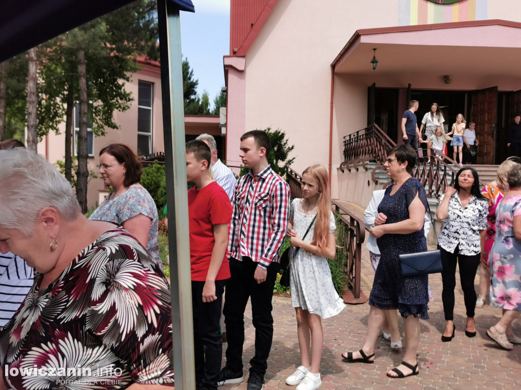 Bobrowniki. Kiermasz ciast dla Agaty z Zielkowic