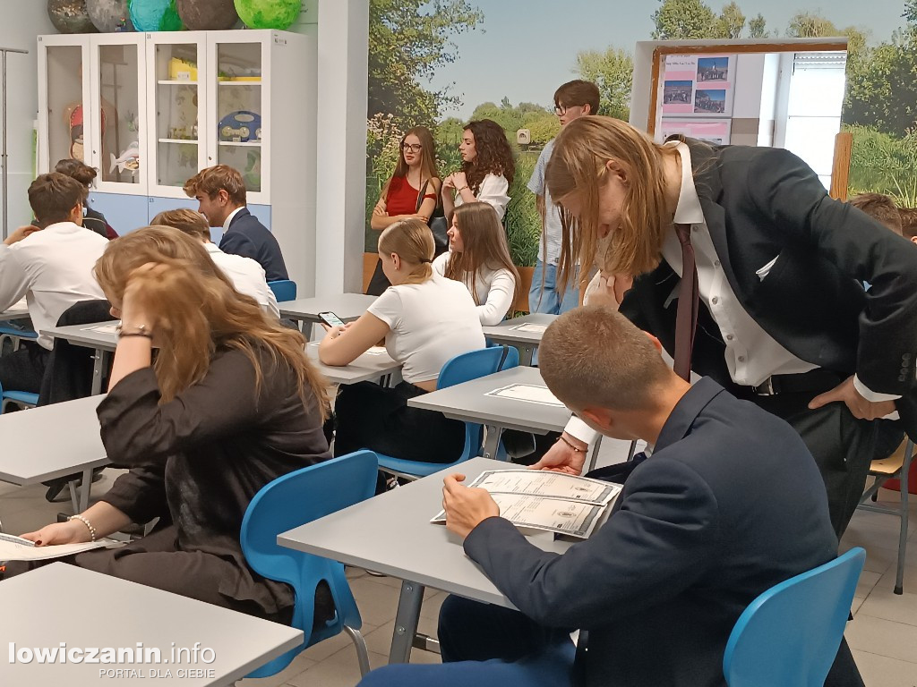 Maturzyści odebrali świadectwa w Pijarskim LO