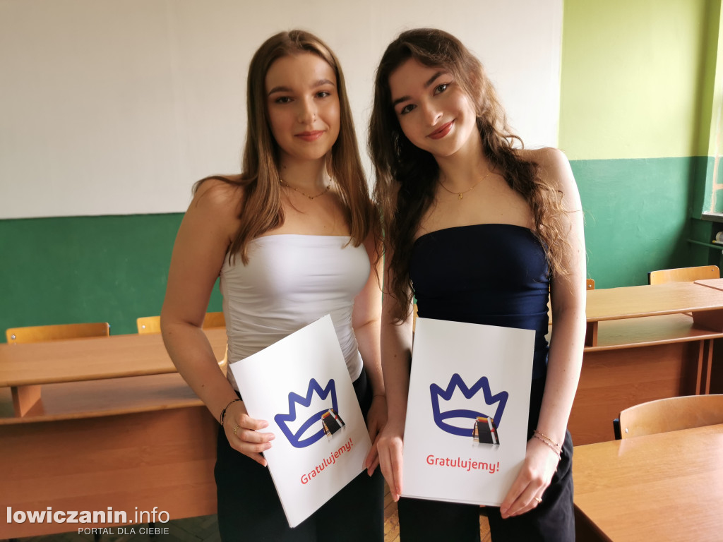 W I LO w Łowiczu odebrali świadectwa maturalne