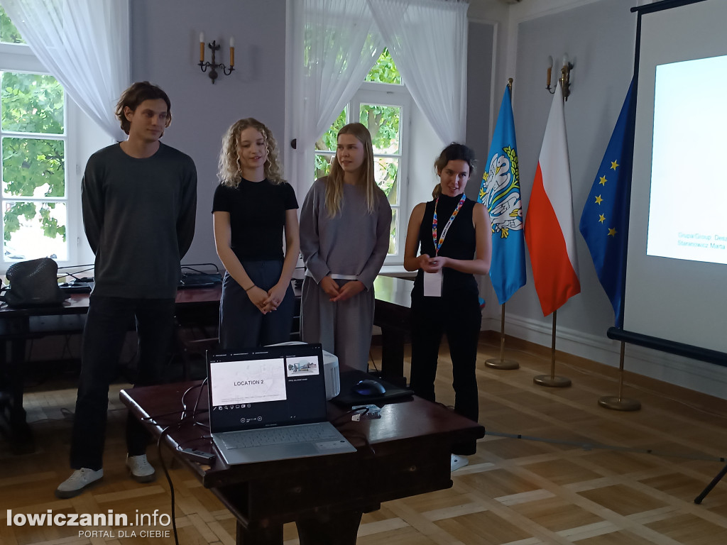 Studenci architektury w Łowiczu