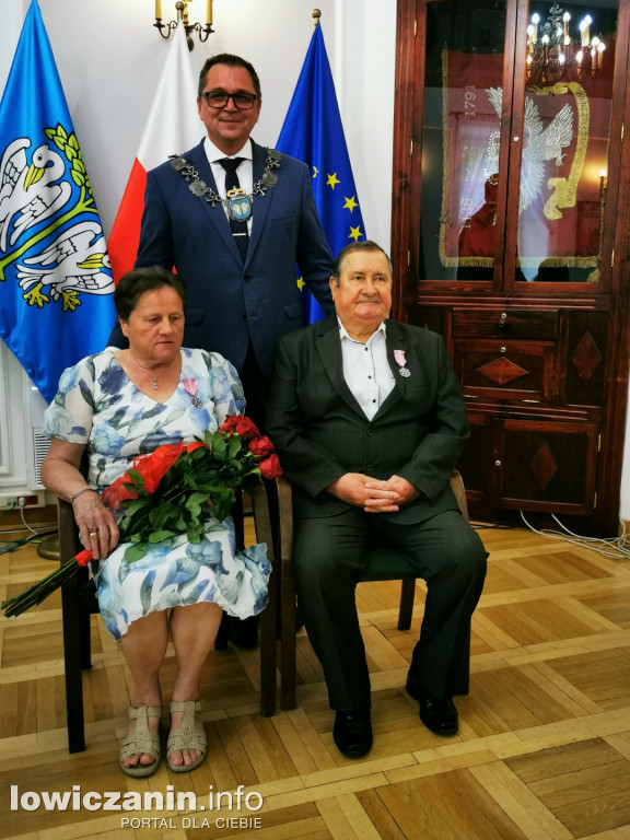 Uroczystość Złotych Godów w łowickim ratuszu