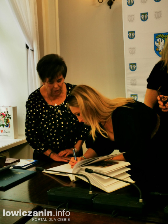 Uroczystość Złotych Godów w łowickim ratuszu