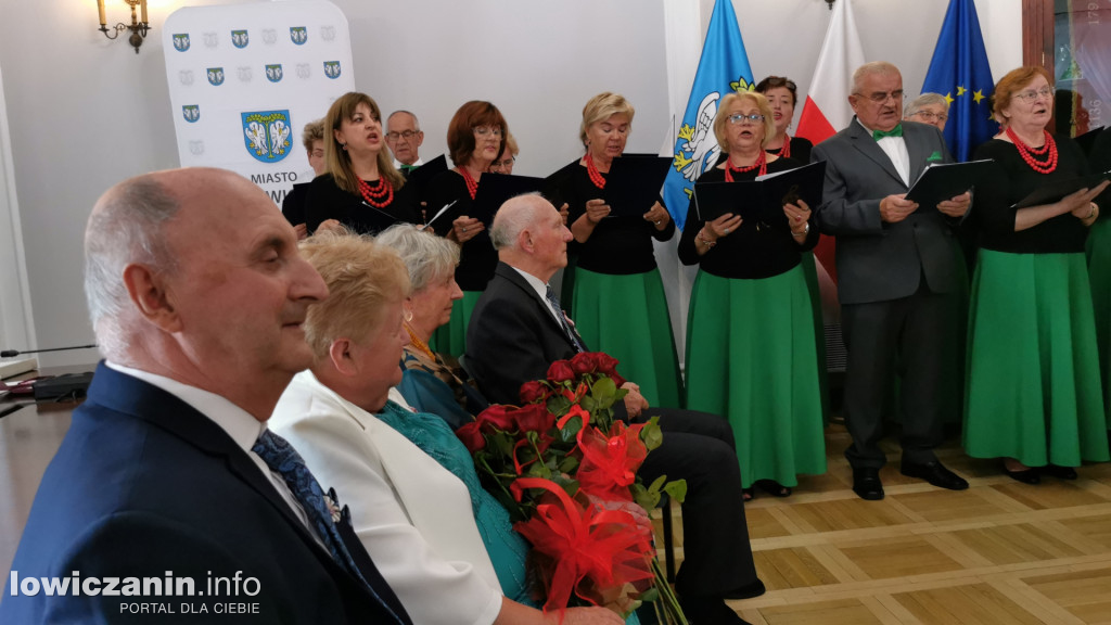 Uroczystość Złotych Godów w łowickim ratuszu