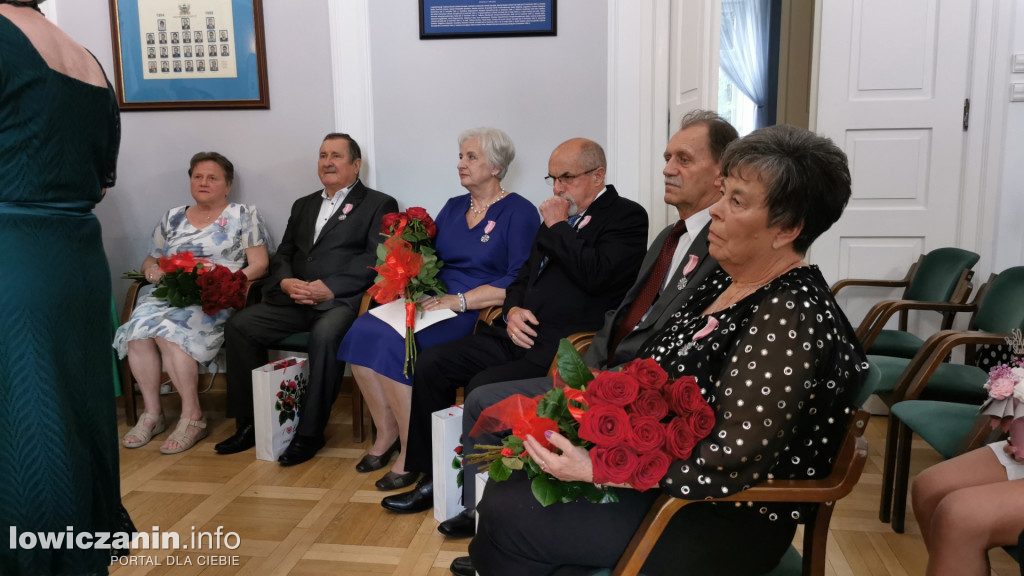 Uroczystość Złotych Godów w łowickim ratuszu