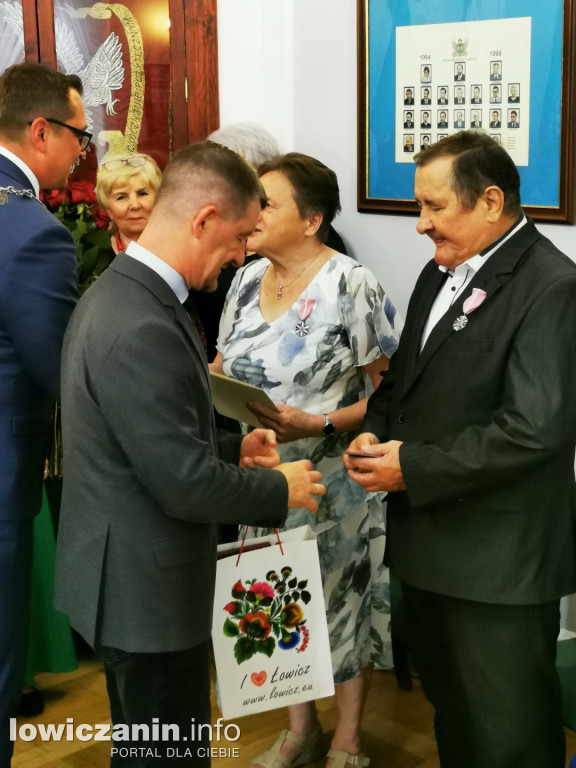 Uroczystość Złotych Godów w łowickim ratuszu