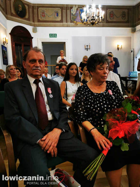 Uroczystość Złotych Godów w łowickim ratuszu