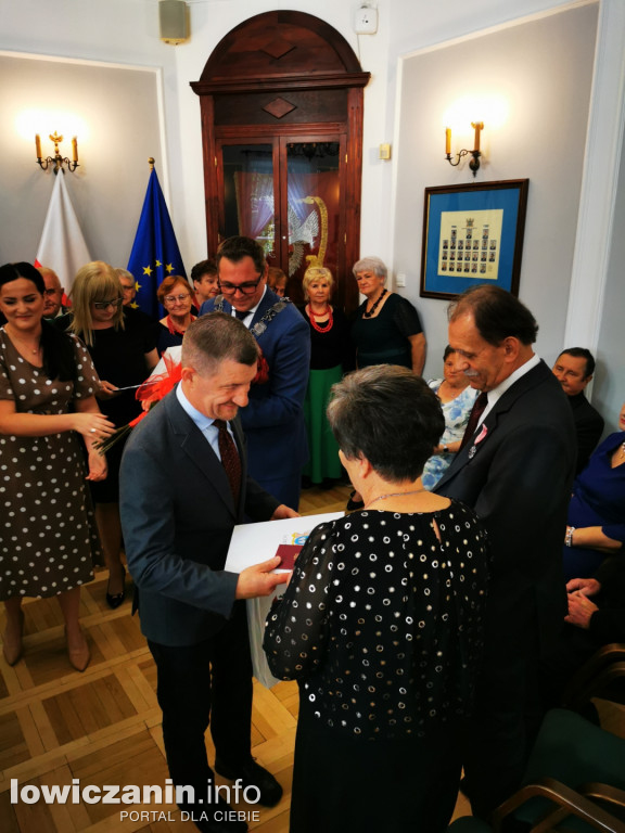 Uroczystość Złotych Godów w łowickim ratuszu