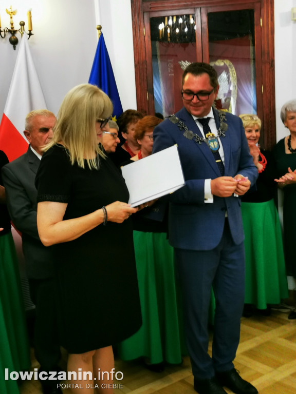 Uroczystość Złotych Godów w łowickim ratuszu