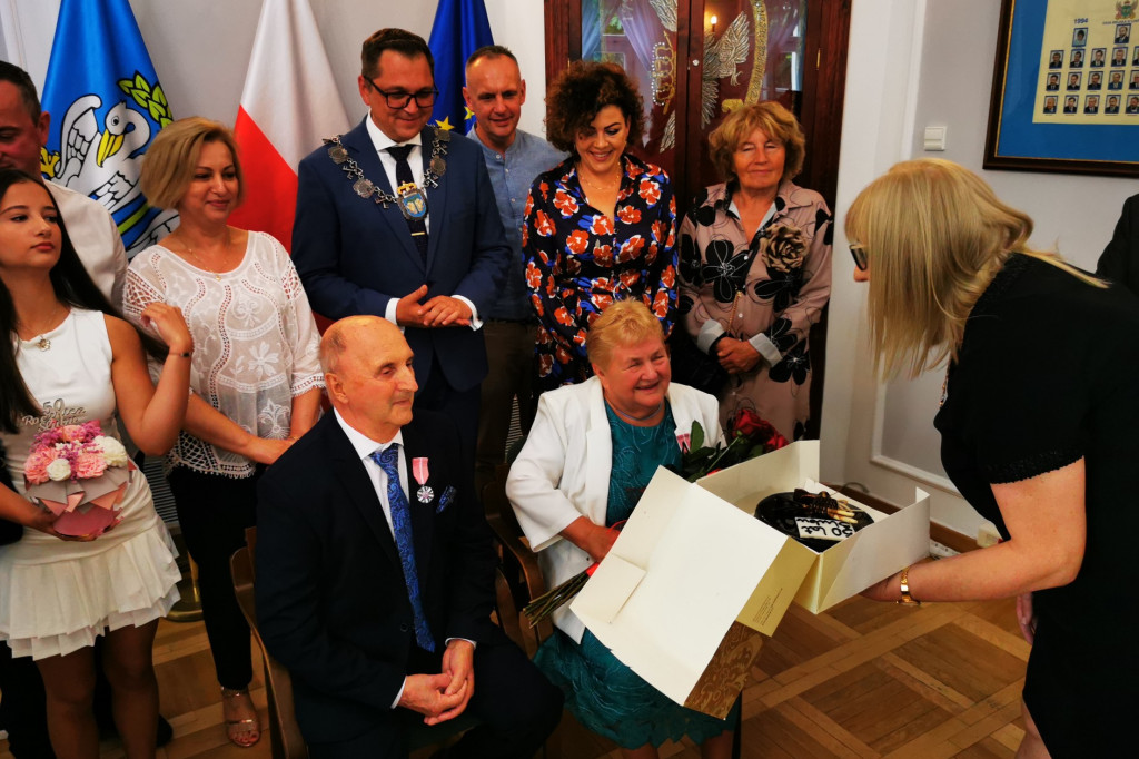 Uroczystość Złotych Godów w łowickim ratuszu