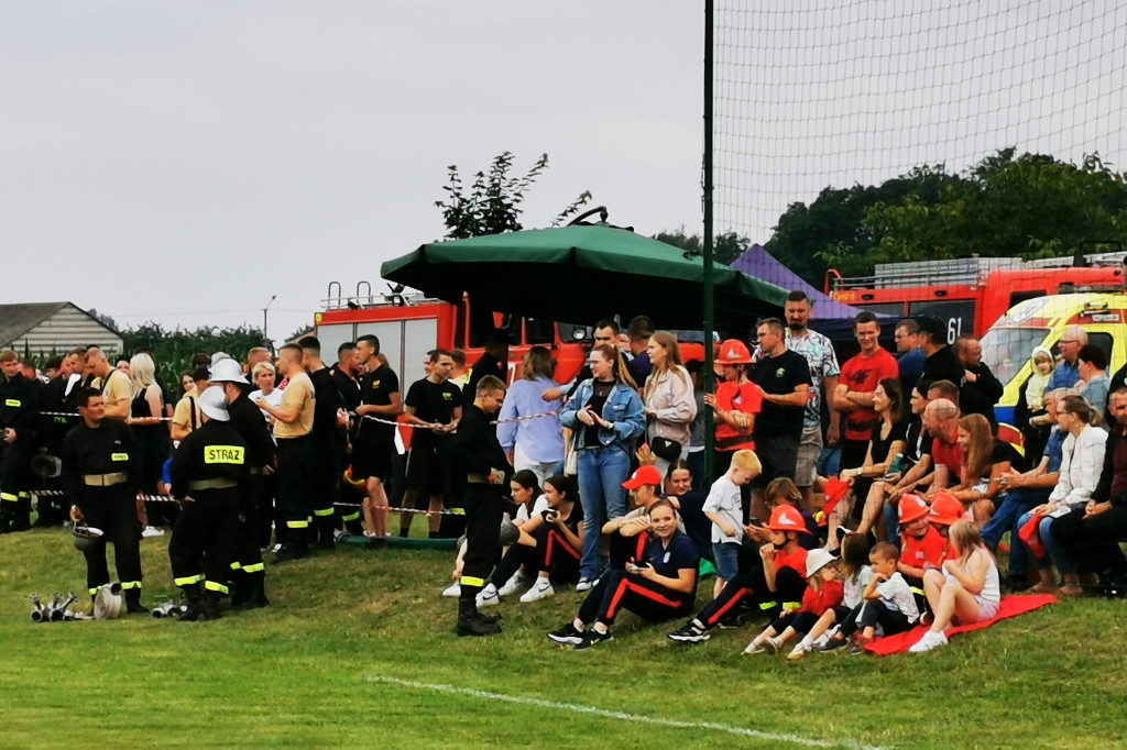 Rywalizacja drużyn OSP z gminy Kocierzew Południowy