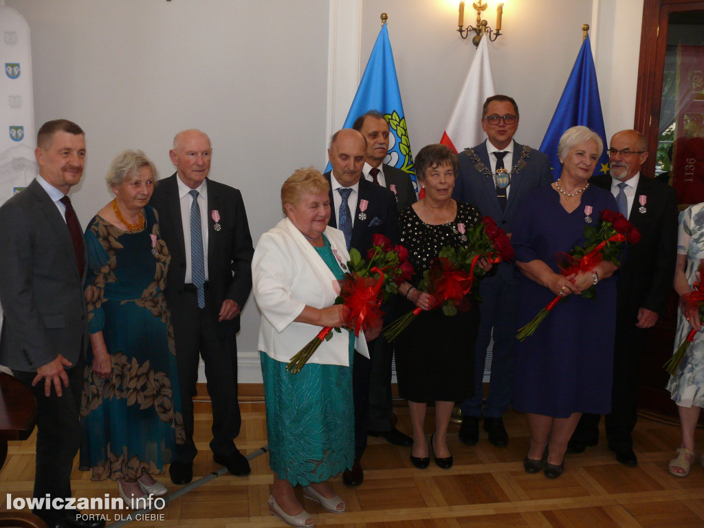 Uroczystość Złotych Godów w łowickim ratuszu