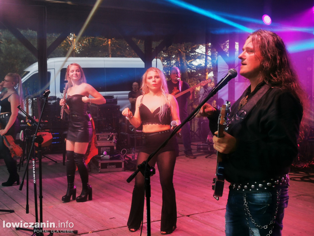 Łowickie Żniwa. Koncert zespołów: Tulia i Turnioki