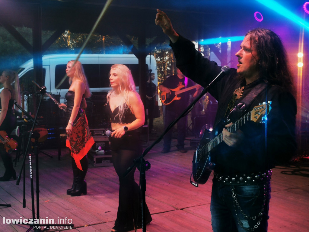 Łowickie Żniwa. Koncert zespołów: Tulia i Turnioki