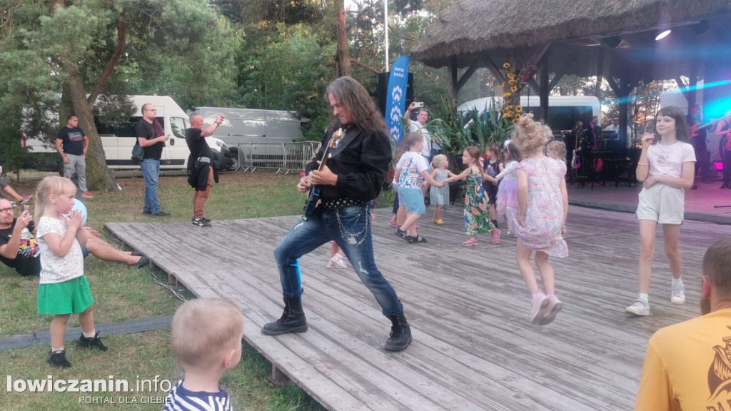 Łowickie Żniwa. Koncert zespołów: Tulia i Turnioki