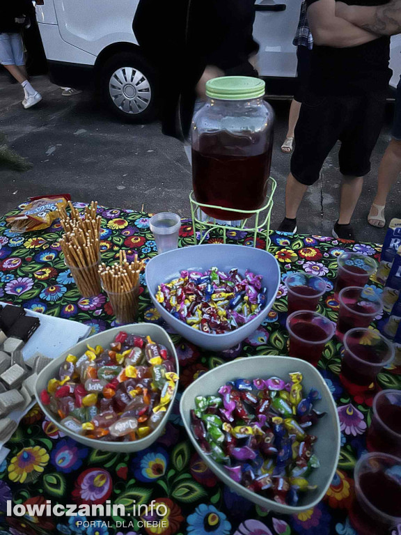 Kino plenerowe na Zatorzu z 100 widzów