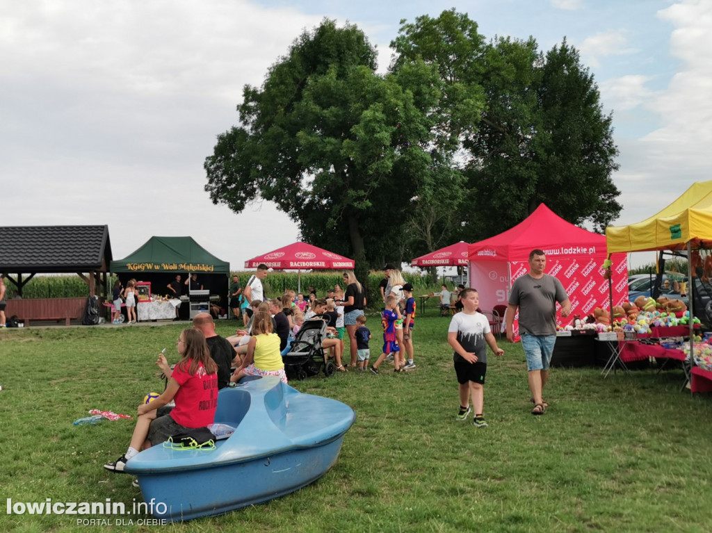 Rodzinny piknik sportowy w Woli Mąkolskiej