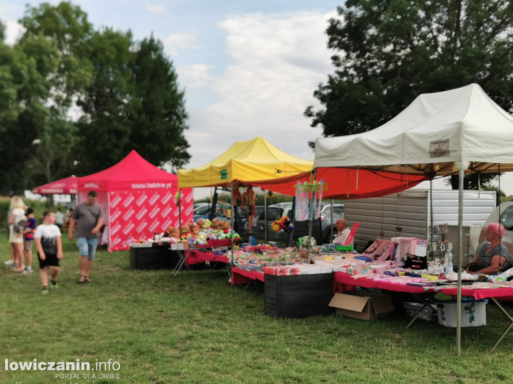 Rodzinny piknik sportowy w Woli Mąkolskiej
