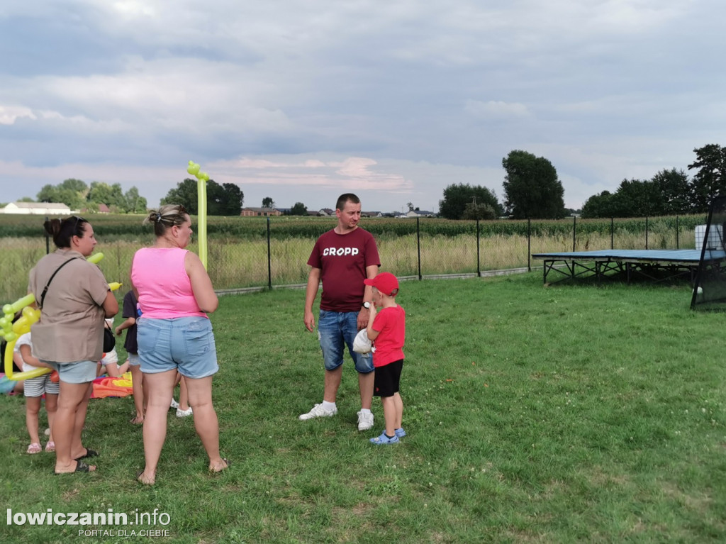 Rodzinny piknik sportowy w Woli Mąkolskiej
