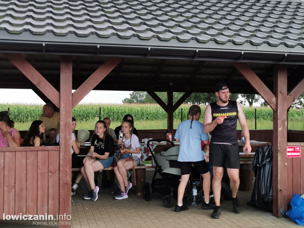 Rodzinny piknik sportowy w Woli Mąkolskiej