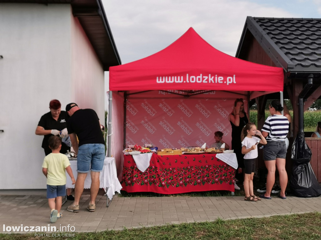 Rodzinny piknik sportowy w Woli Mąkolskiej
