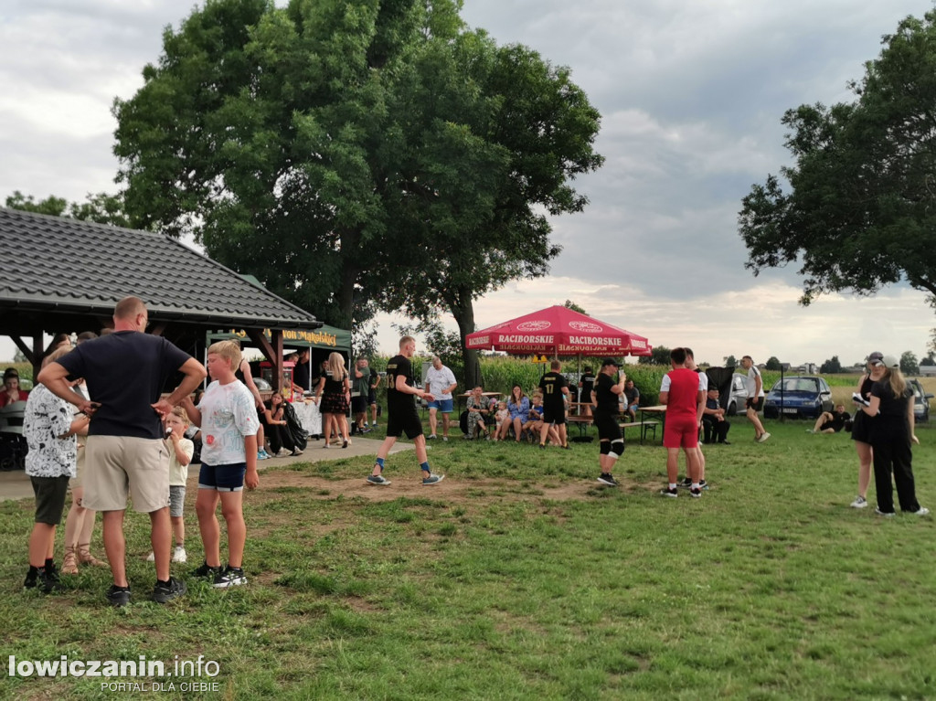 Rodzinny piknik sportowy w Woli Mąkolskiej